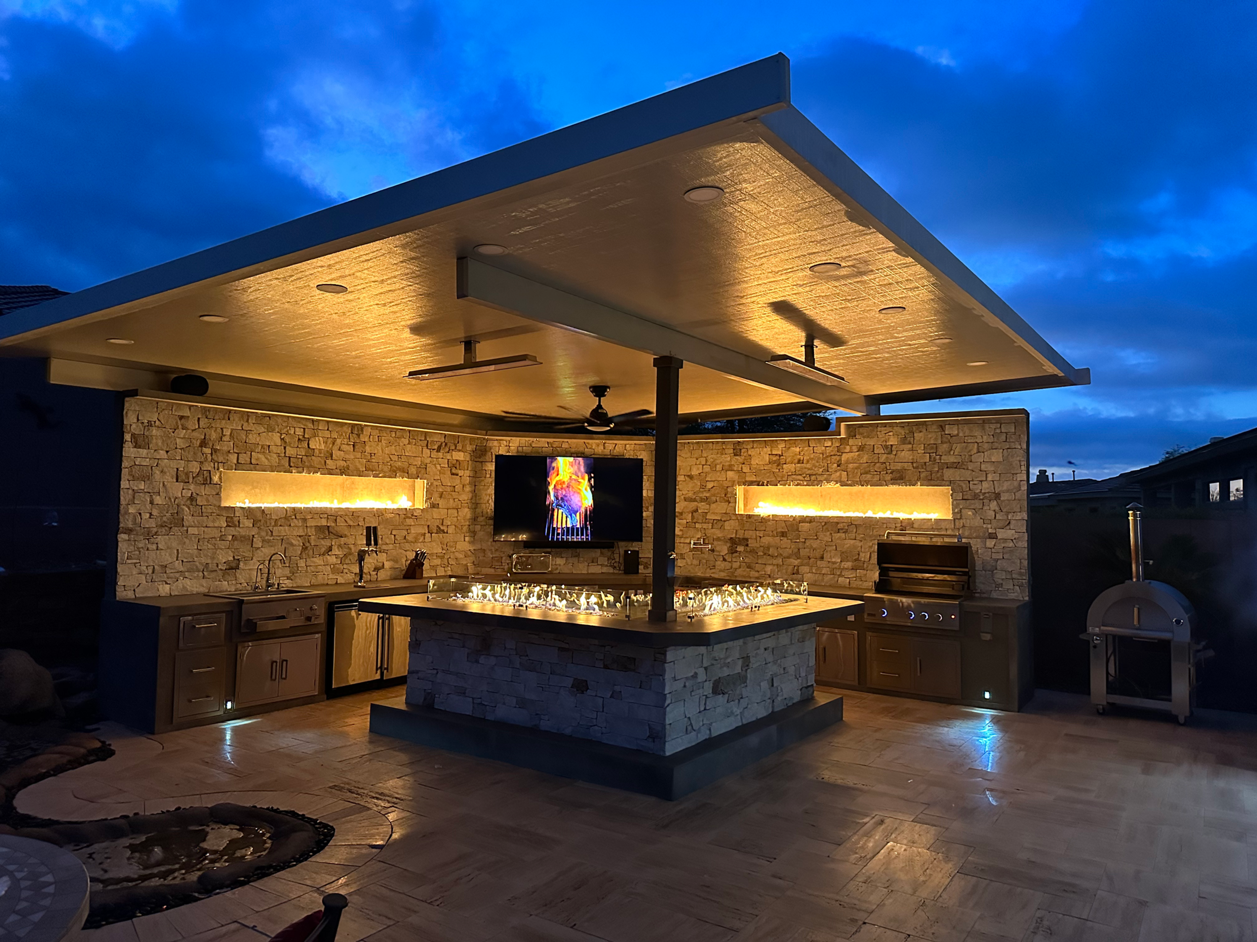Kokomo Grills Luxury Outdoor Kitchen BBQ Grill Island