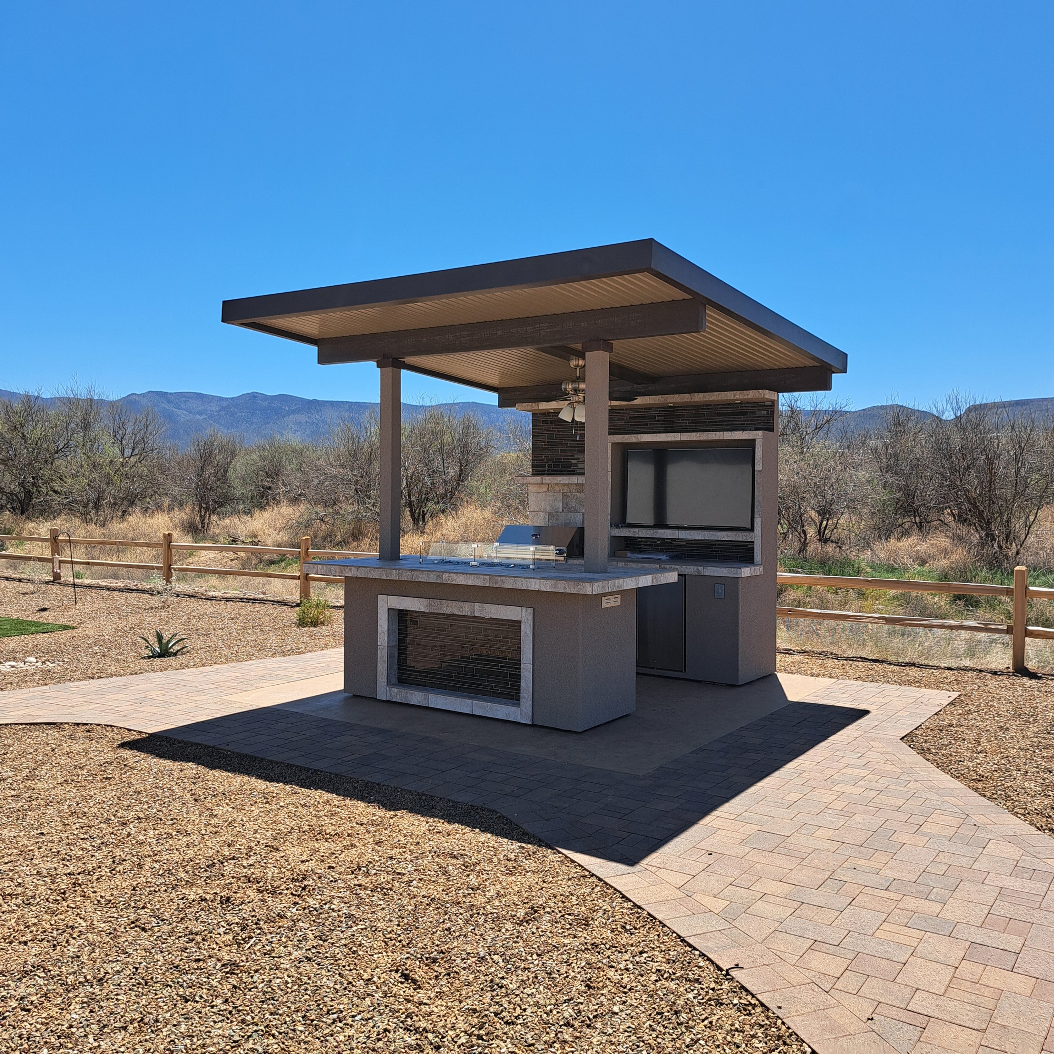 Kokomo Grills Baja W/ Top Outdoor Kitchen Island