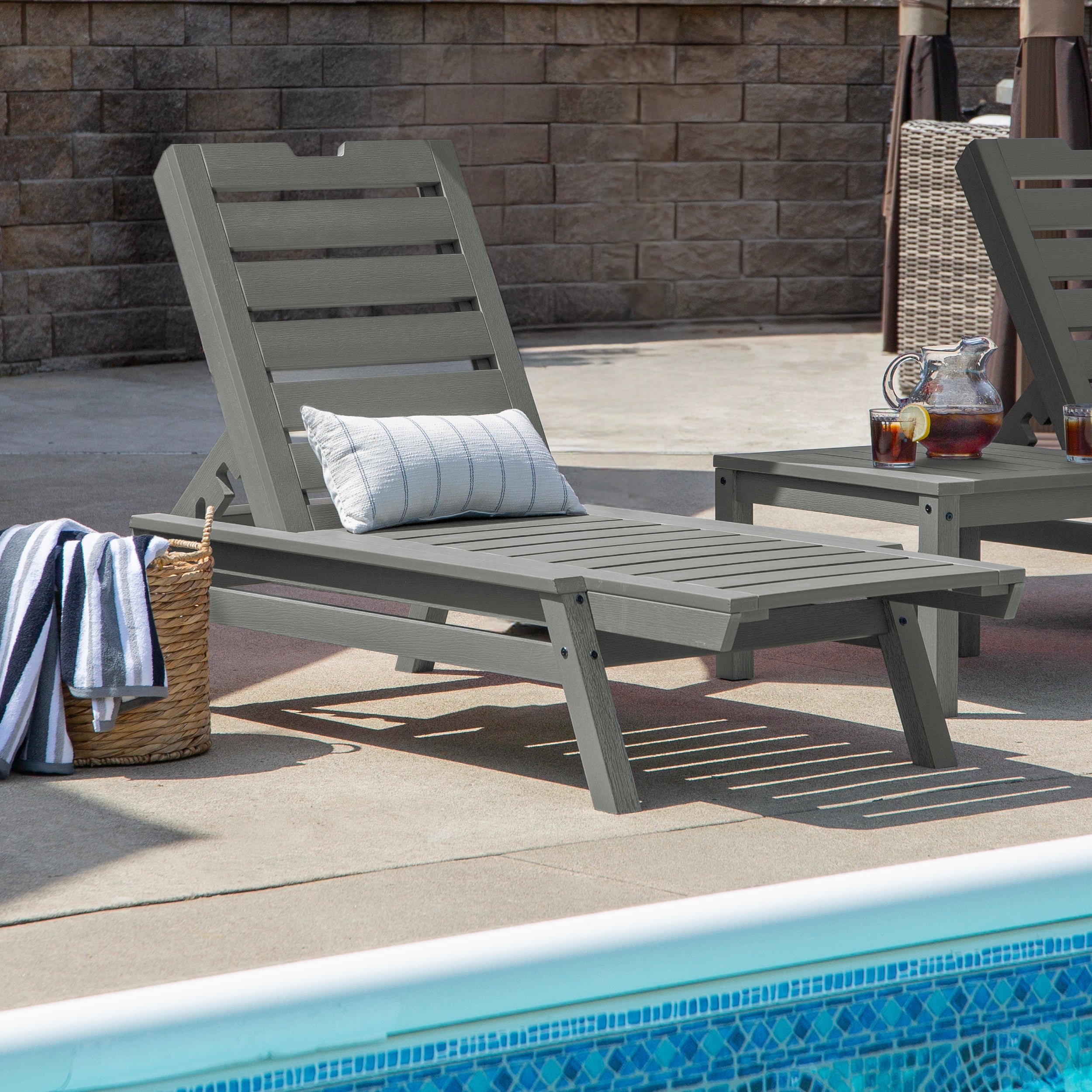 Sequoia Outdoor Aurora Stackable Chaise Lounge