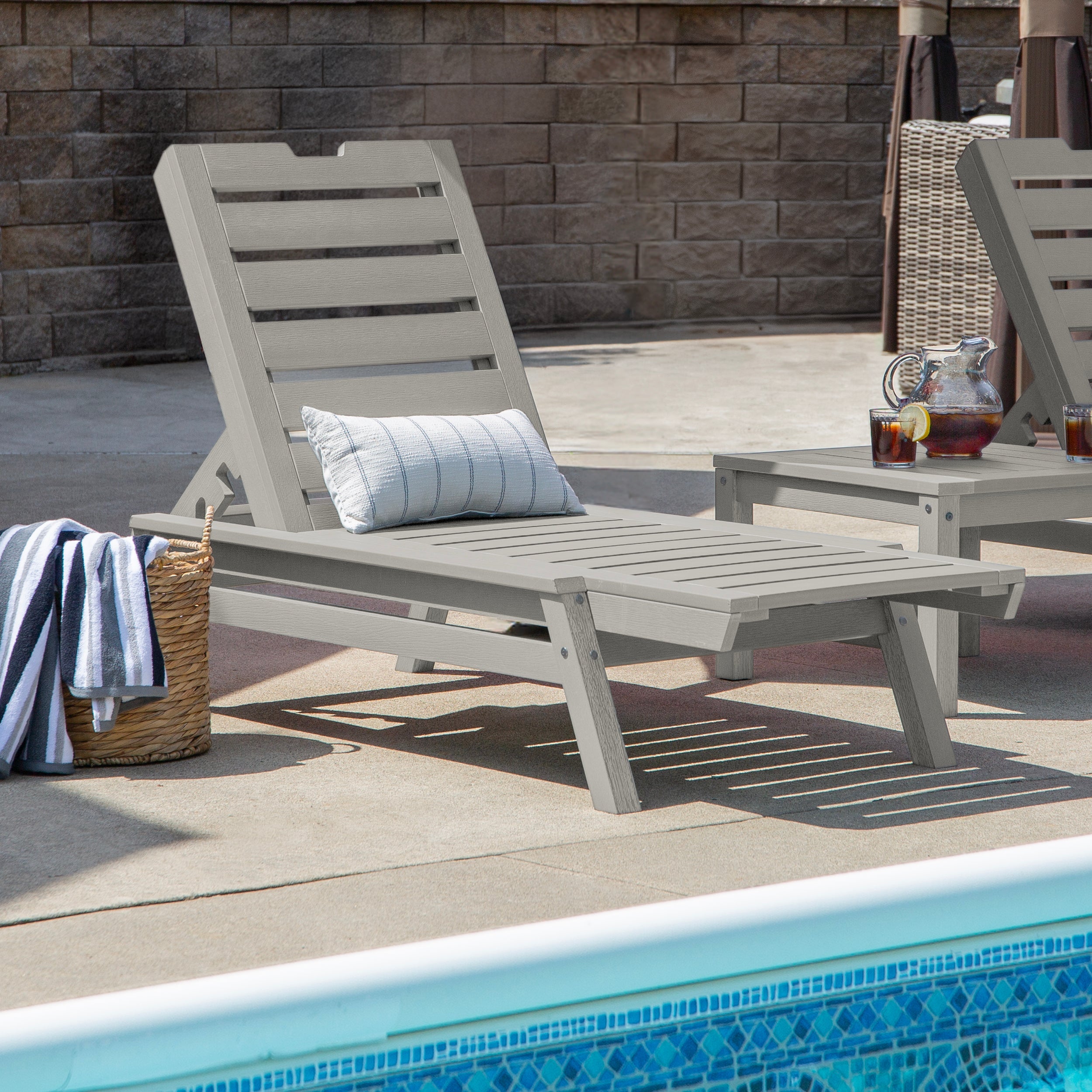 Sequoia Outdoor Aurora Stackable Chaise Lounge