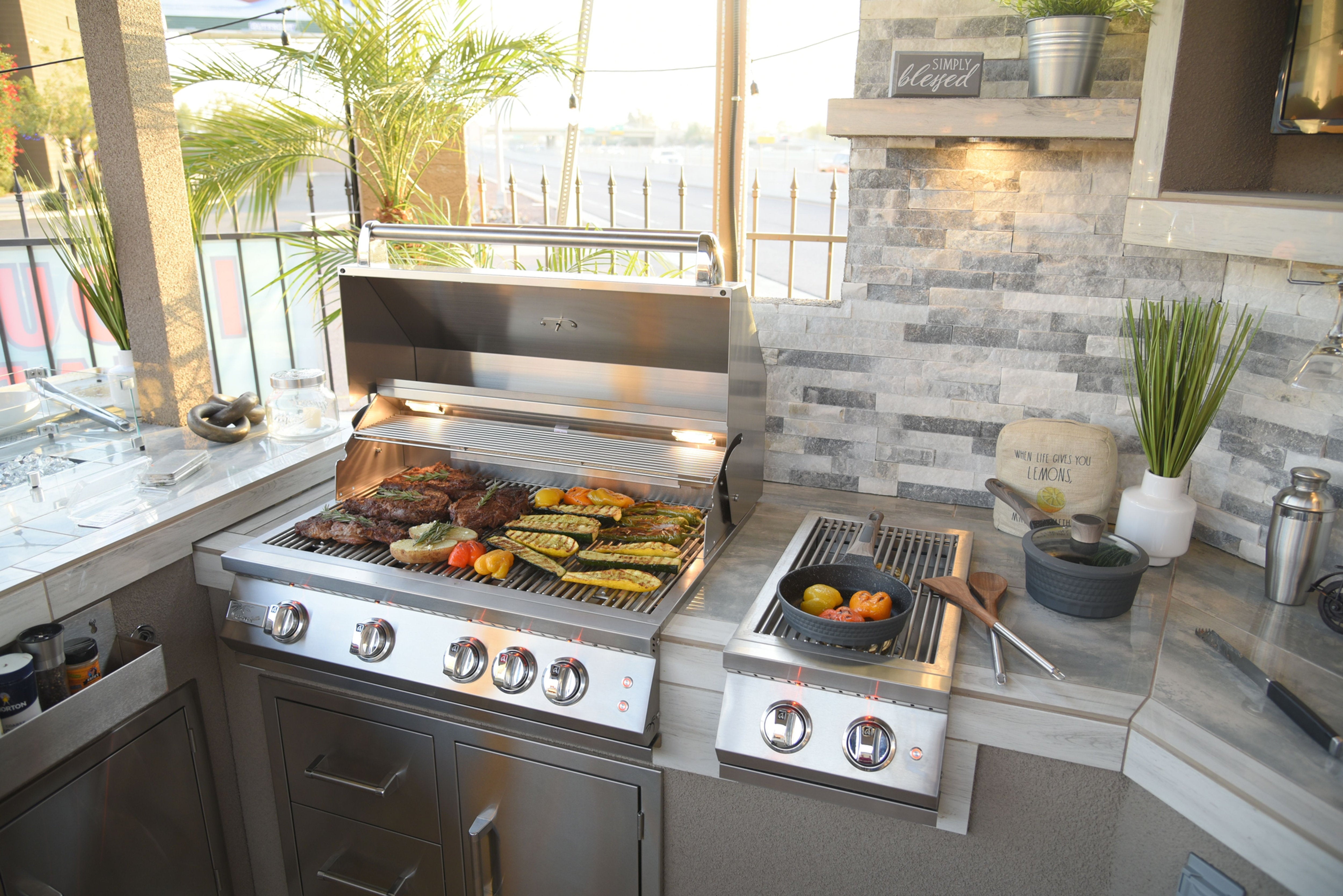 Kokomo Grills Bermuda BBQ Island with TV