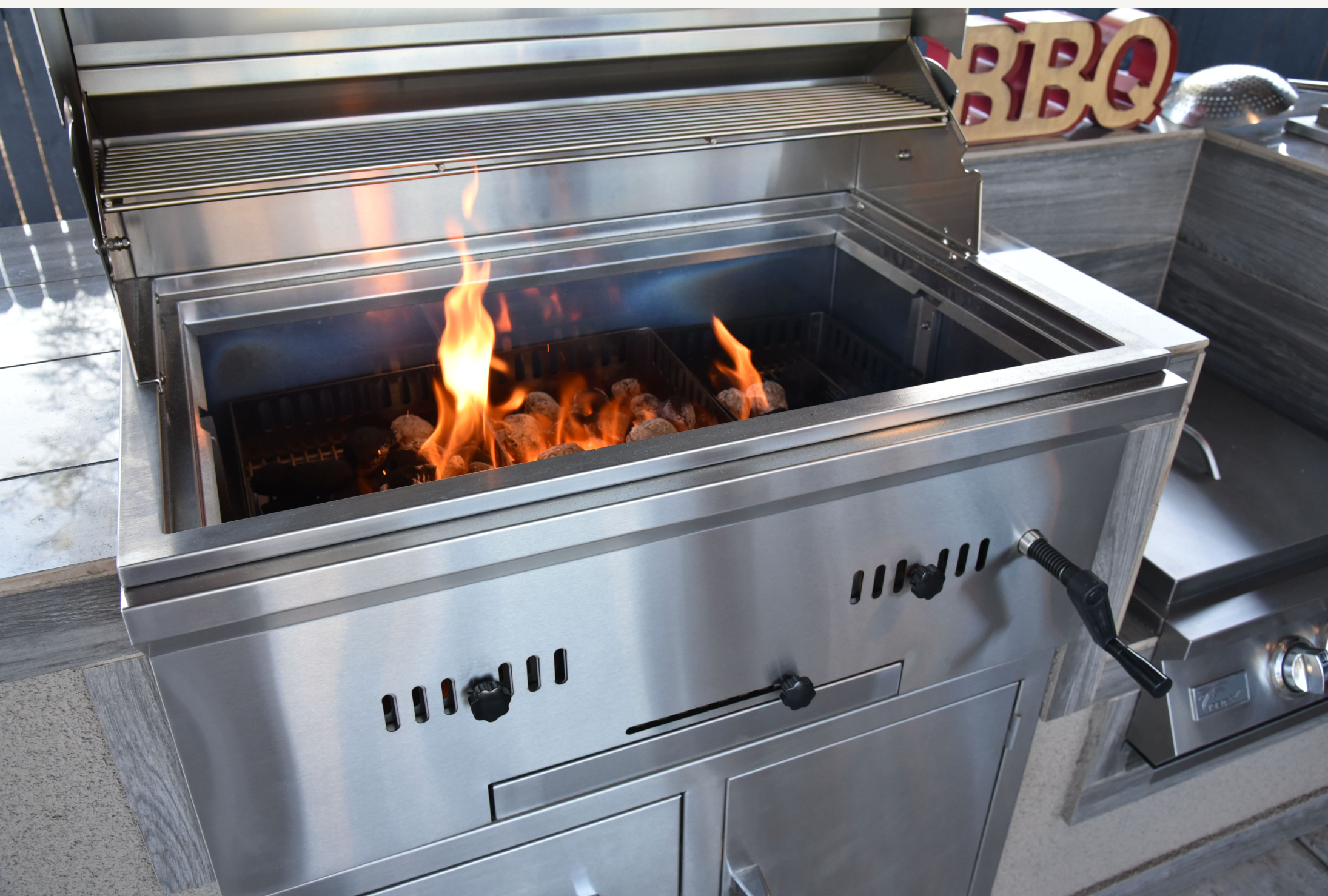 Kokomo Grills 32” Built-In Stainless Steel Charcoal BBQ Grill with Temperature Gauge