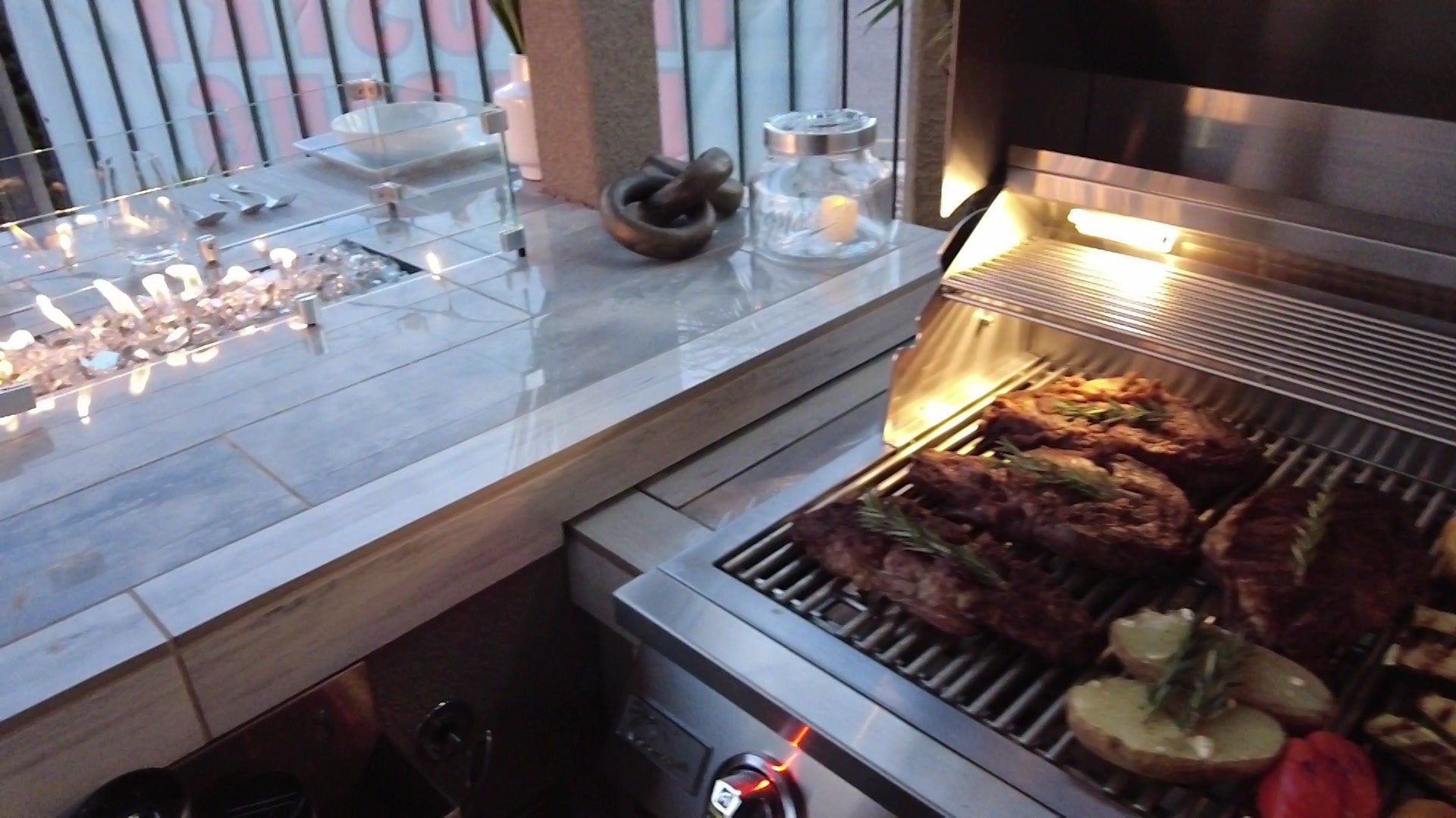 Kokomo Grills Bermuda BBQ Island with TV