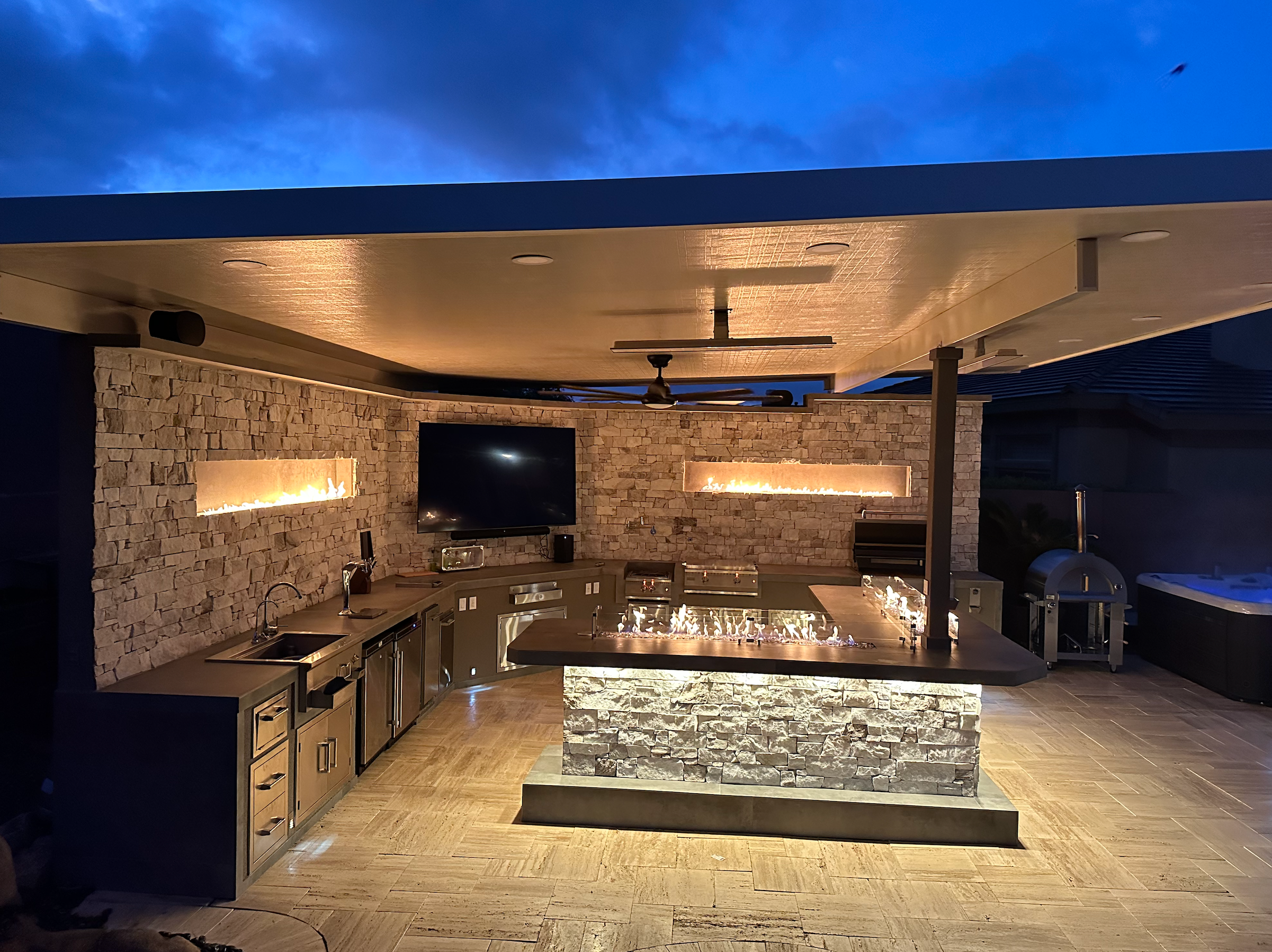 Kokomo Grills Luxury Outdoor Kitchen BBQ Grill Island