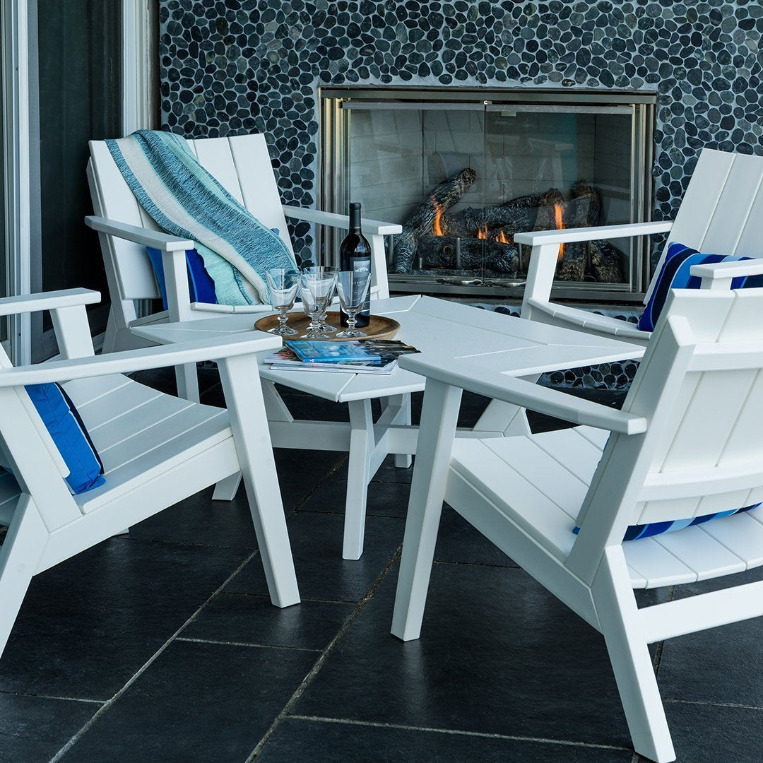 Seaside Casual DEX Square Chat Table