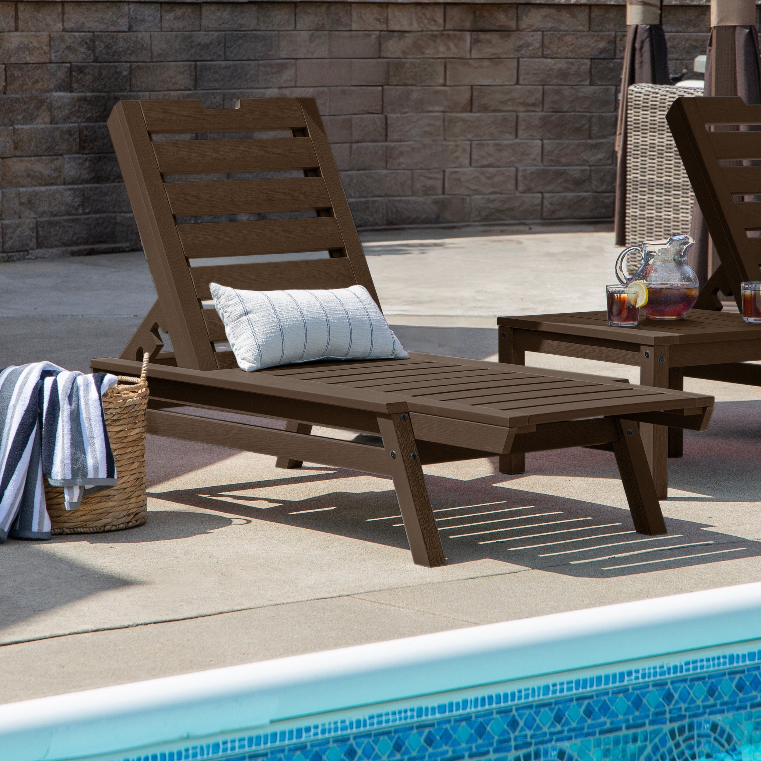 Sequoia Outdoor Aurora Stackable Chaise Lounge