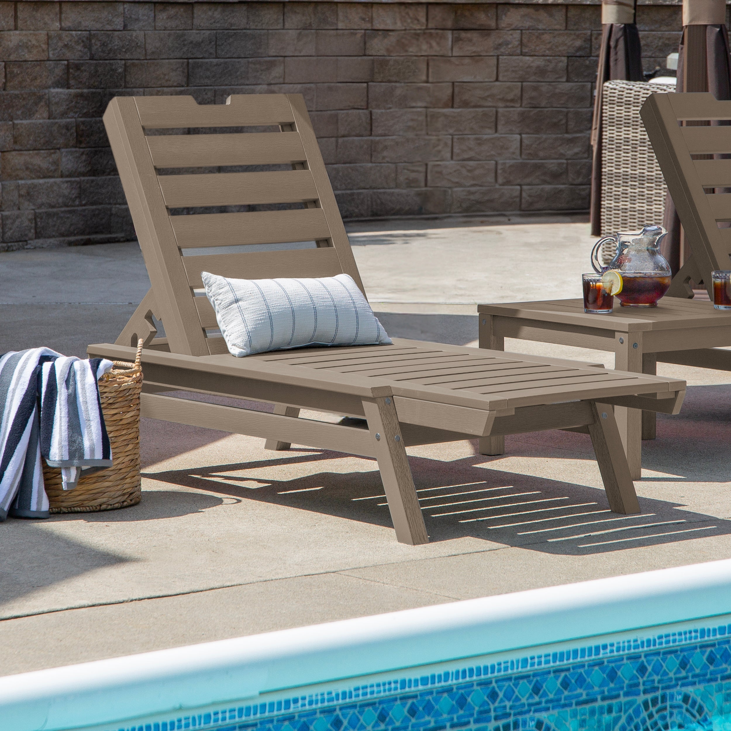 Sequoia Outdoor Aurora Stackable Chaise Lounge